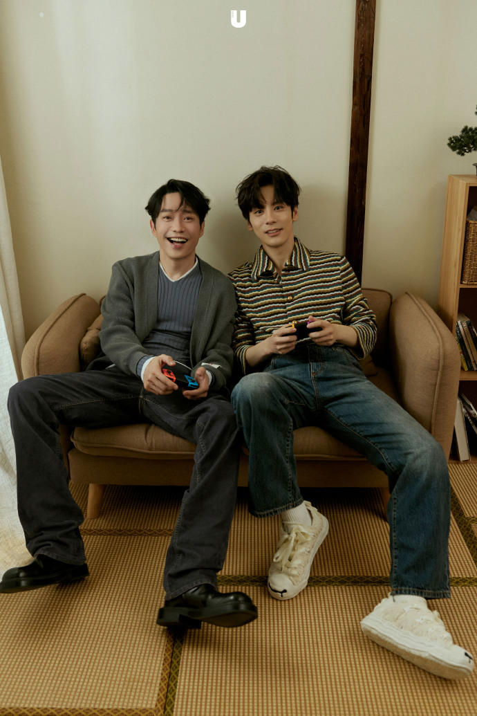 Pre - นิตยสาร UMORE เว่ยเจ๋อหมิง จางตงเหลียง WeiZheming ZhangDongliang