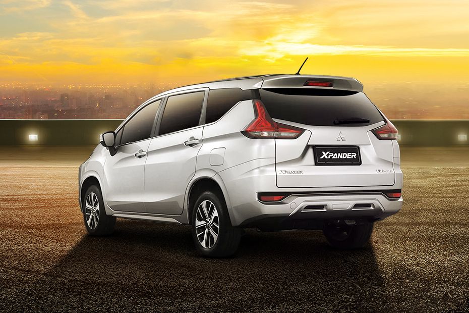 COS-023 บันใดเหยียบข้างรถ(ตรงรุ่นMITSUBISHI XPANDER)ครบชุดพร้อมน็อตหยึด