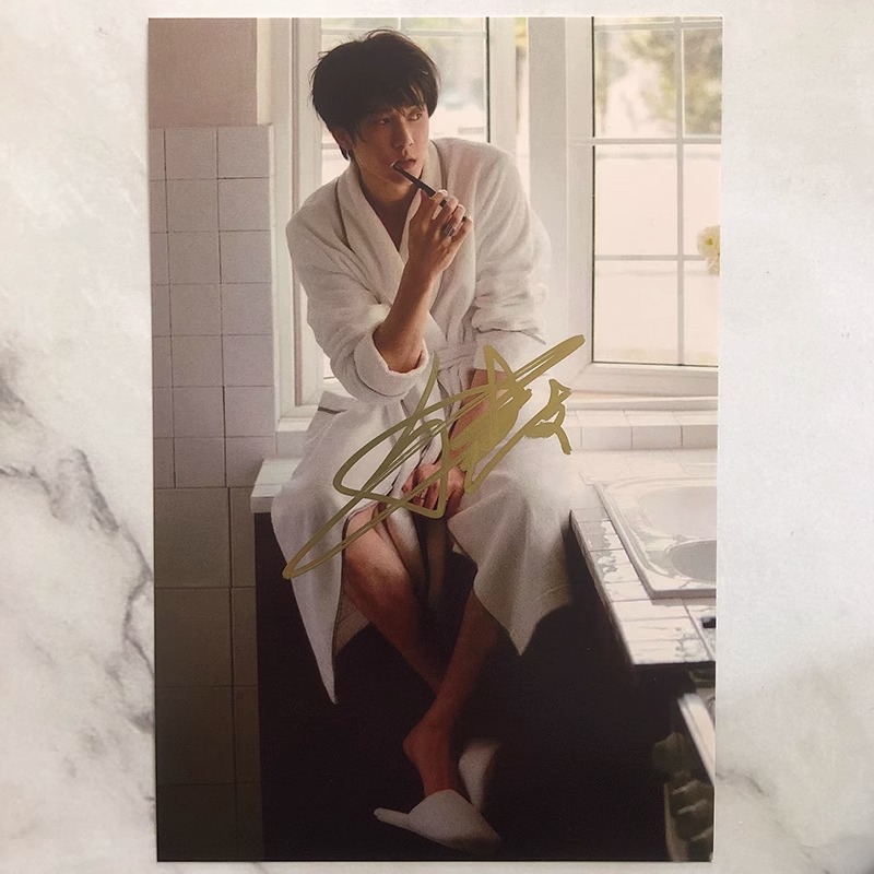 Pre - รูปถ่ายที่มีลายเซ็น TanJianci ถานเจี้ยนซื่อ