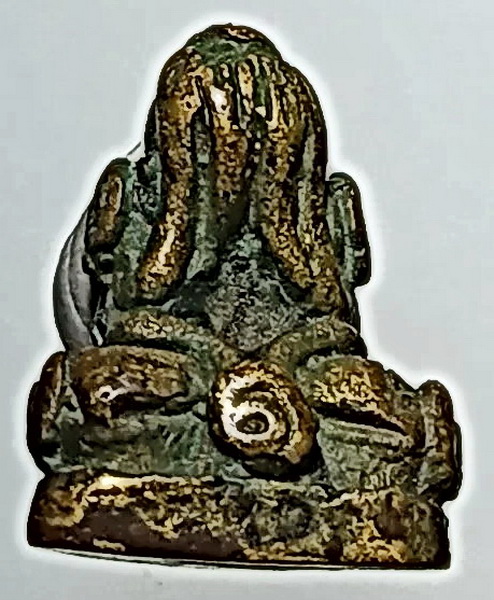 พระปิดตาสายใต้ เนื้อสัมฤทธิ์ เก่าไม่ทราบที่