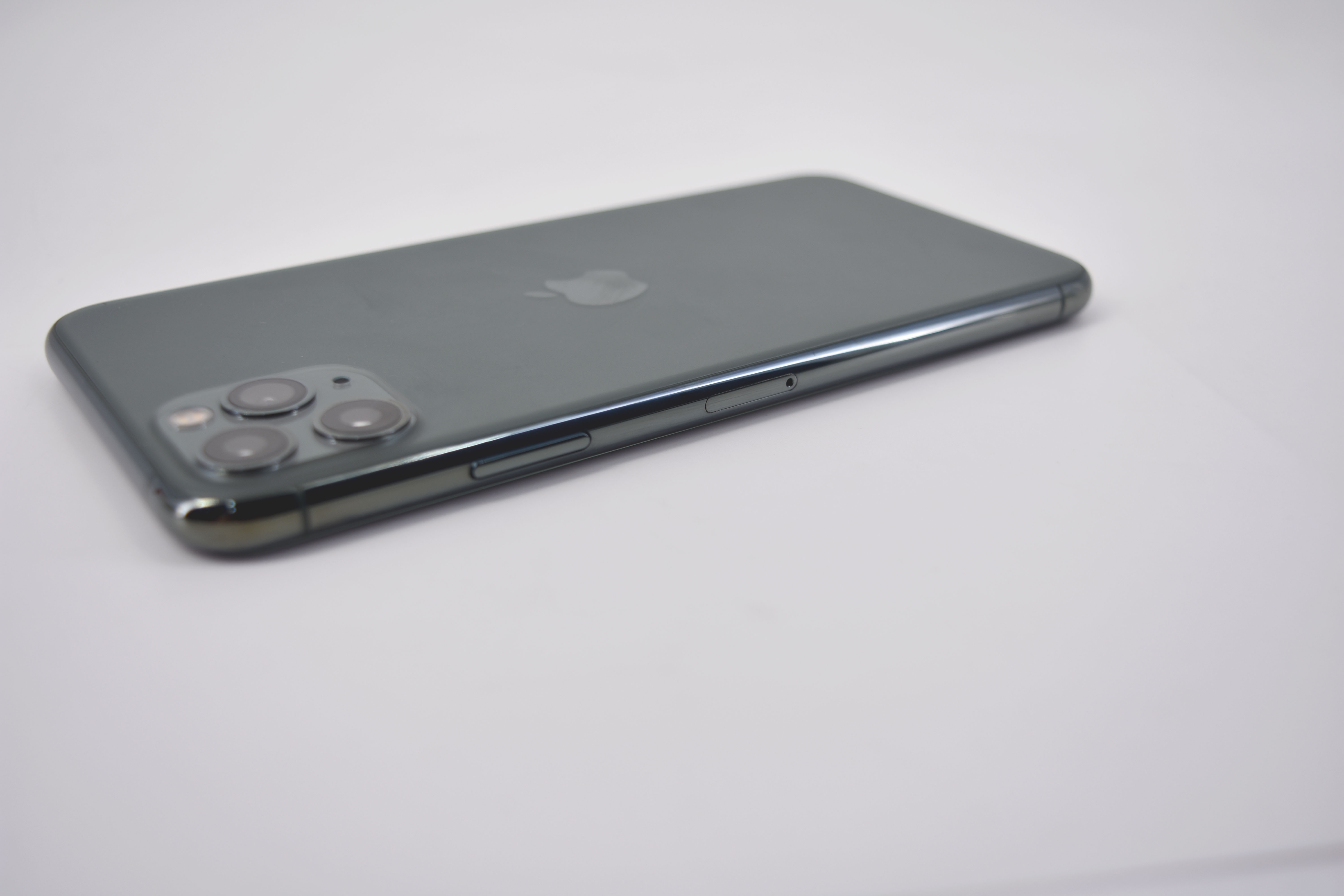 IPhone 11 Pro Max 256GB TH สี Midnight Green