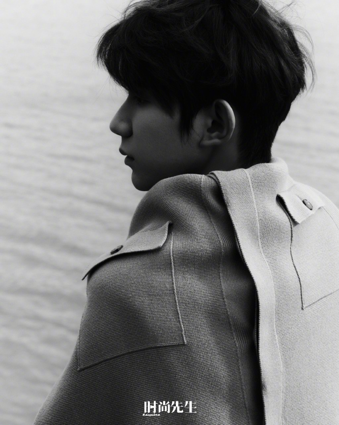 Pre - นิตยสาร Esquire หวังหยวน WangYuan 2025 TFBOYS