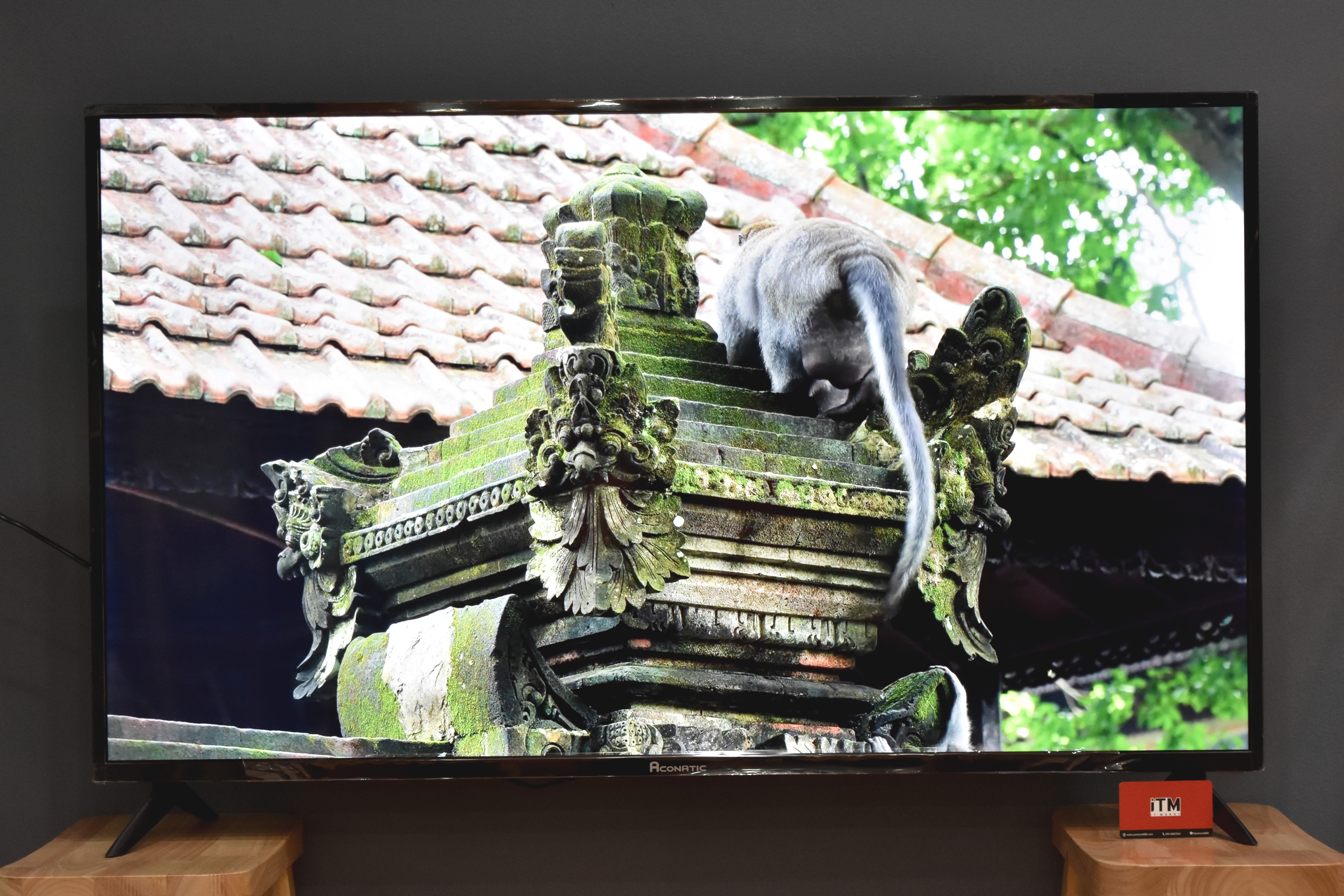 Aconatic TV 50" model 50US400AN