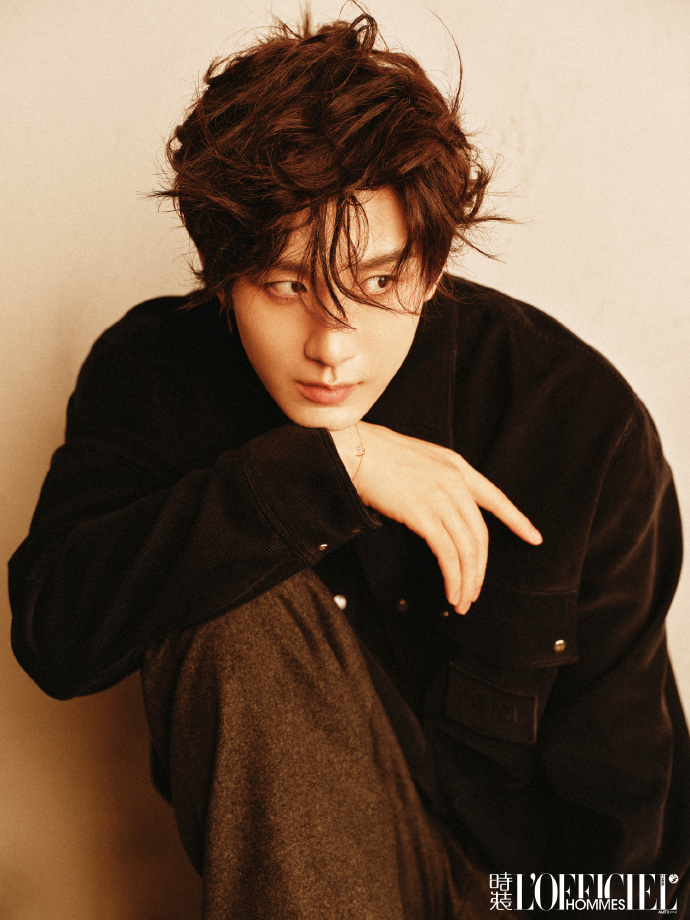 Pre - นิตยสาร L’Officiel Hommes เฉิงอี้ ChengYi 2024+การ์ดอฟช.
