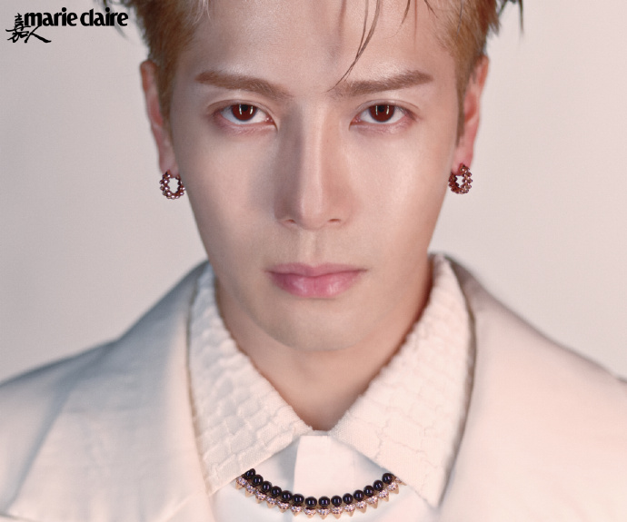 Pre - นิตยสาร 嘉人 Marie claire JacksonWang แจ็คสันหวัง 王嘉爾2025+แถมร้าน