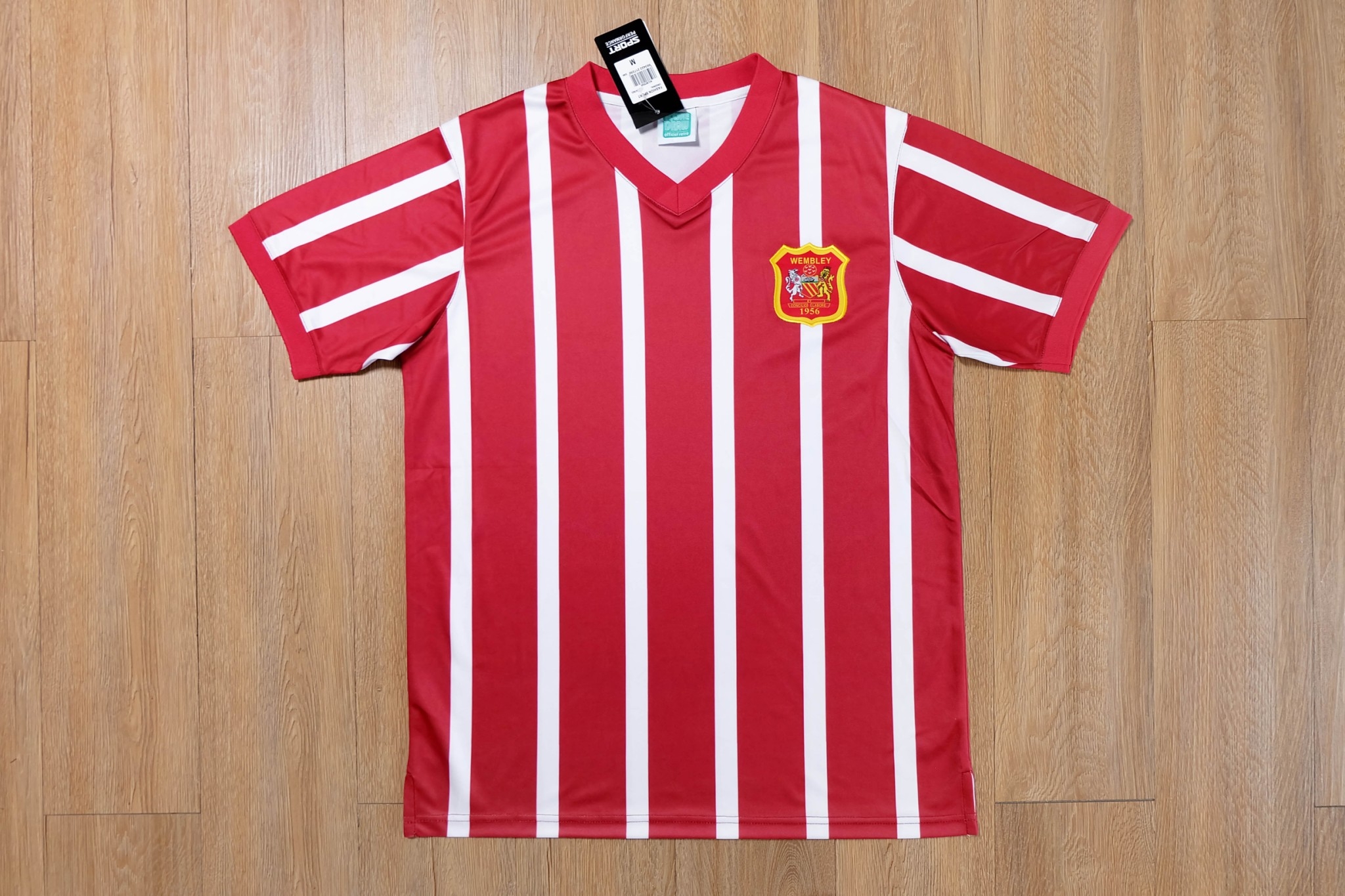 Retro เสื้อฟุตบอลย้อนยุค เเมนซิตี้ 1956 New Retro1956 Manchester City Red and White Stripe เกรดเเฟนบอล