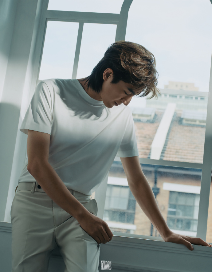 Pre - นิตยสาร Madame Figaro Hommes หลินเกิงซิน LinGengxin 林更新 2024+ การ์ด6