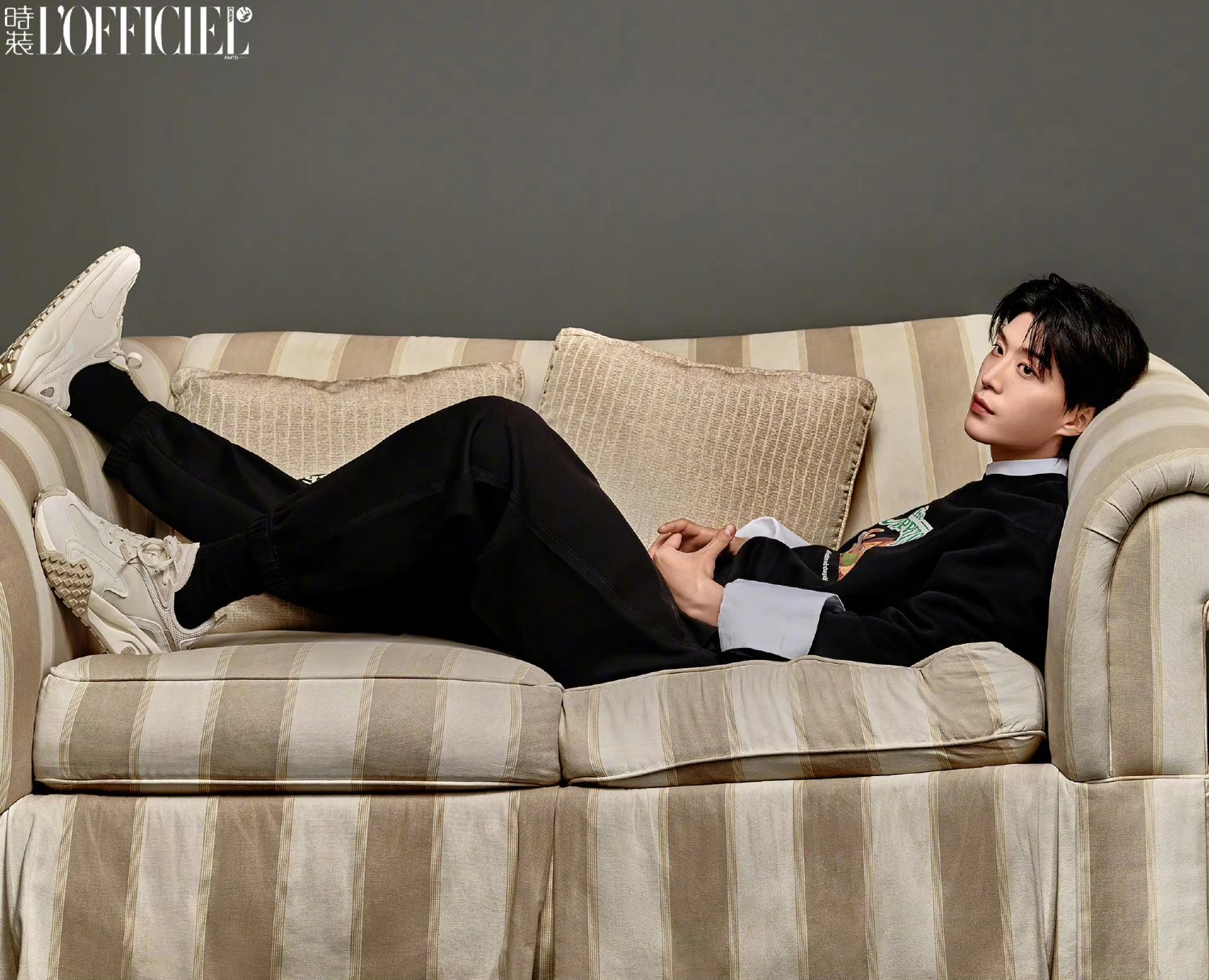 Pre - นิตยสาร L’Officiel ฟ่านเฉิงเฉิง FanChengcheng 2023+โปสเตอร์ อฟช.