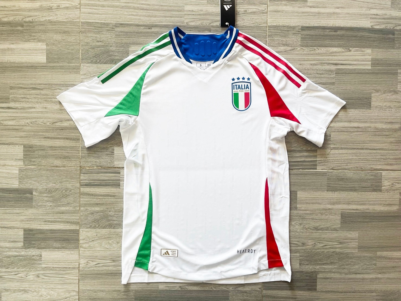 เสื้อฟุตบอล อิตาลี Italia ปี23/24 เกรดนักเตะ