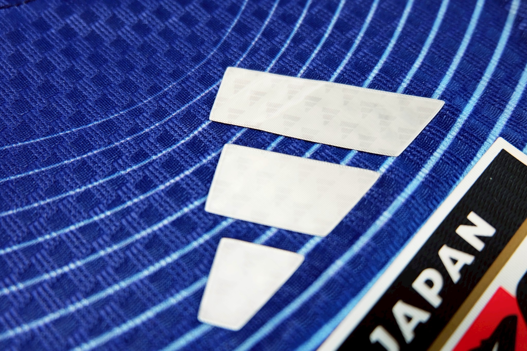 มาใหม่เสื้อฟุตบอลทีมชาติญี่ปุ่น เหย้า สีน้ำเงิน สำหรับผู้ชาย Player Edition เกรดนักเตะ 2026