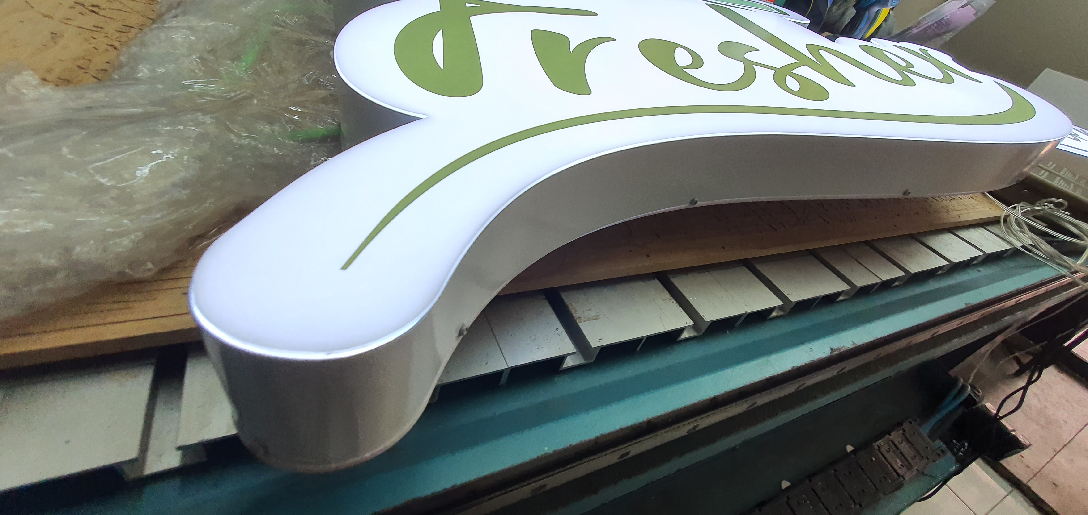 ป้ายLedอักษรโลหะFresher