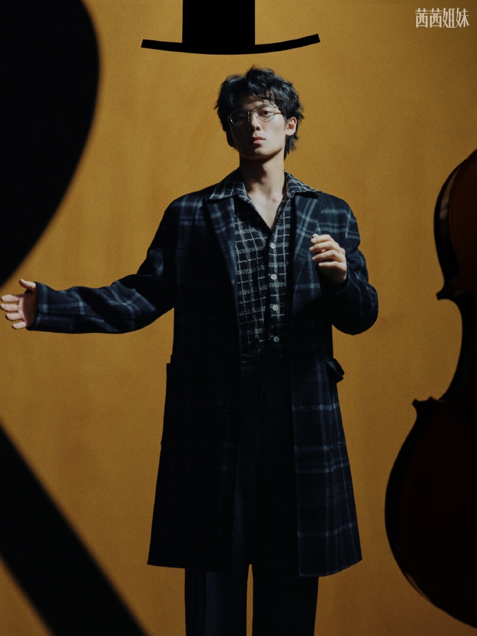 Pre - นิตยสาร 茜茜姐妹CECI Wuhankun 2025