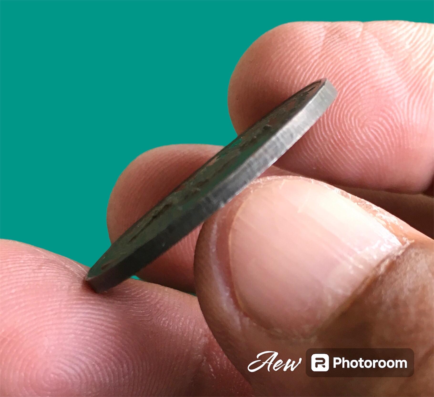 เหรียญพระพุทธชินราชหลังพระนเรศวรหลั่งน้ำศิโณทก มหาพิธีจักรพรรดิ์ จ.พิษณุโลก พ.ศ.๒๕๑๕ เนื้อนวะโลหะ