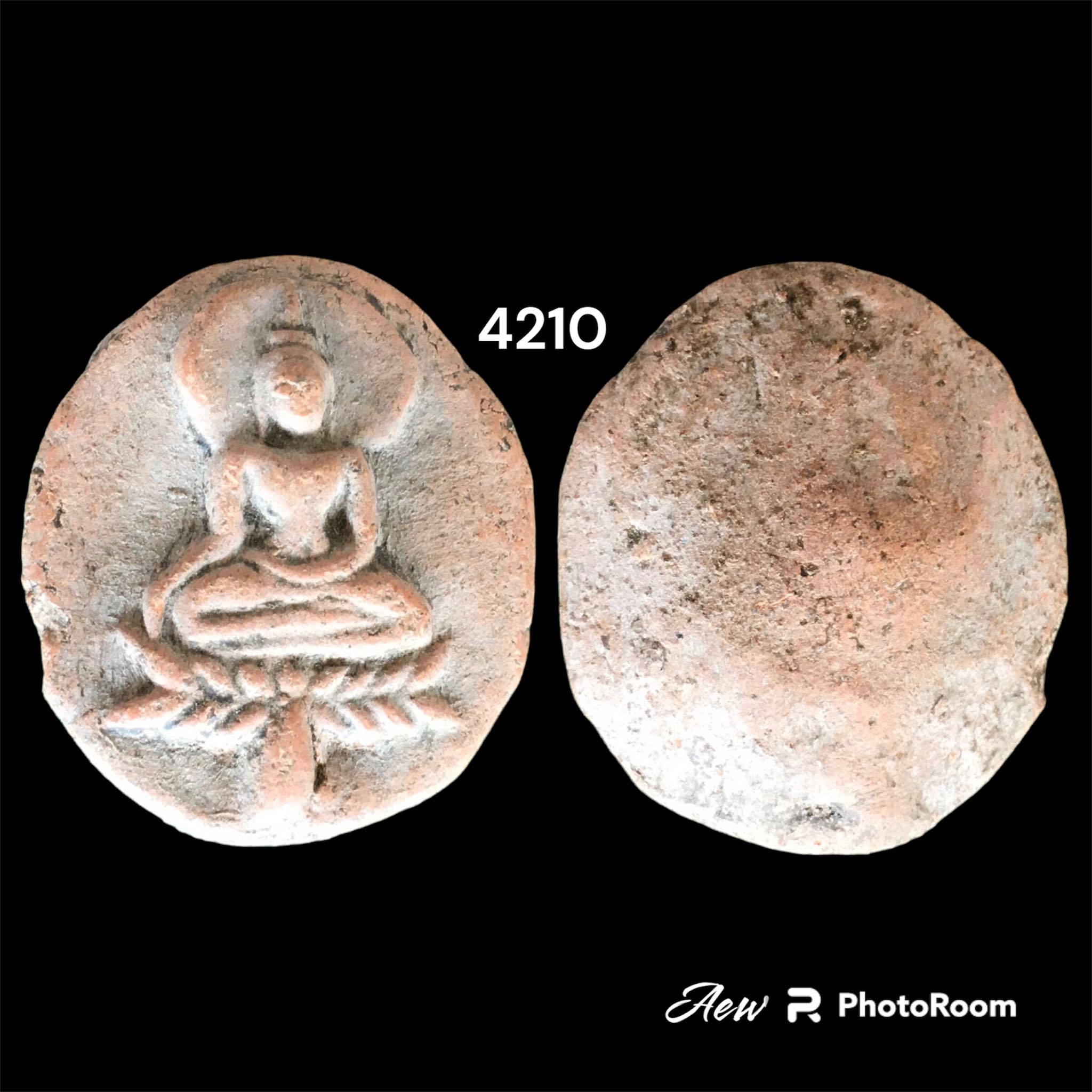 พระขุนแผนใบพุทรา เนื้อดิน กรุวัดใหญ่ชัยมงคล อยุธยา