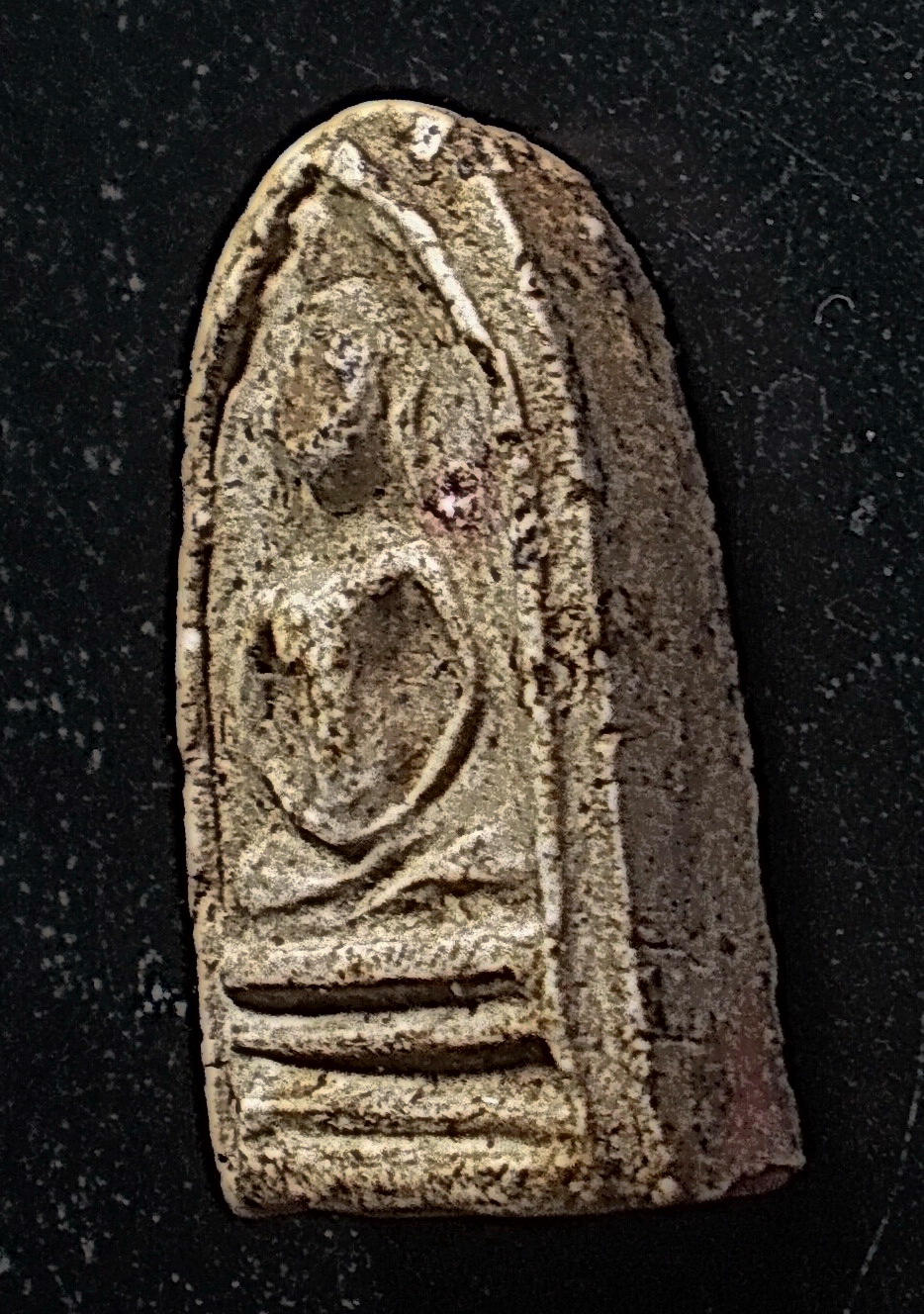 พระกรุวัดเงิน คลองเตย พิมพ์ซุ้มกอ