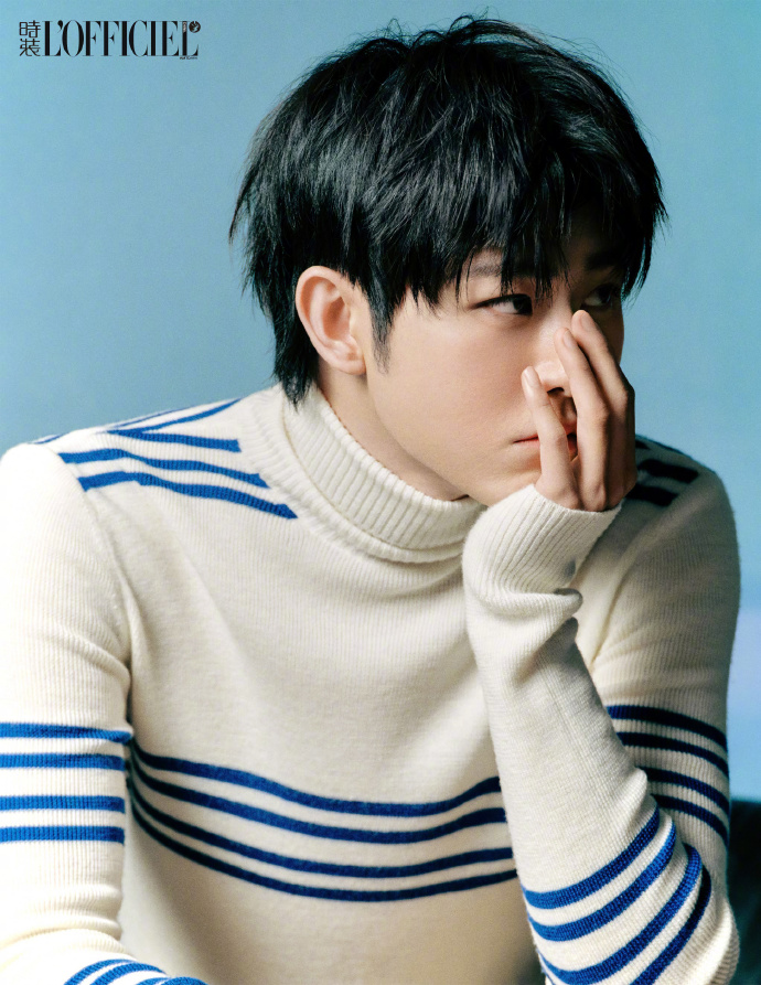 Pre - นิตยสาร L’Officiel China เถียนเจียรุ่ย 田嘉瑞 TianJiarui 2025+การ์ด