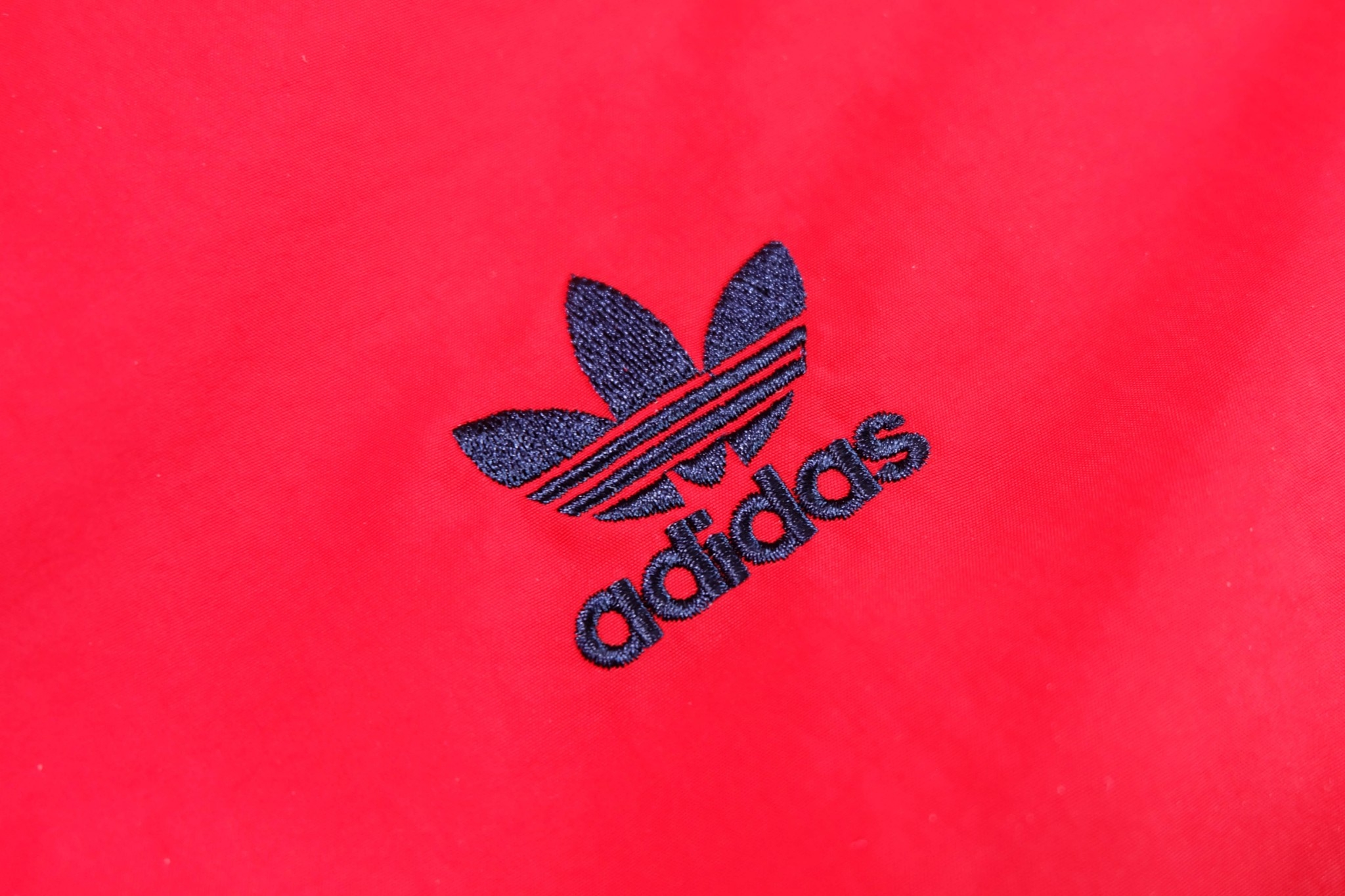 เสื้ออาร์เซนอลแขนยาว แจ๊คเก็ตผ้าร่มโลโก้ปัก เกรดแฟนบอล 2025