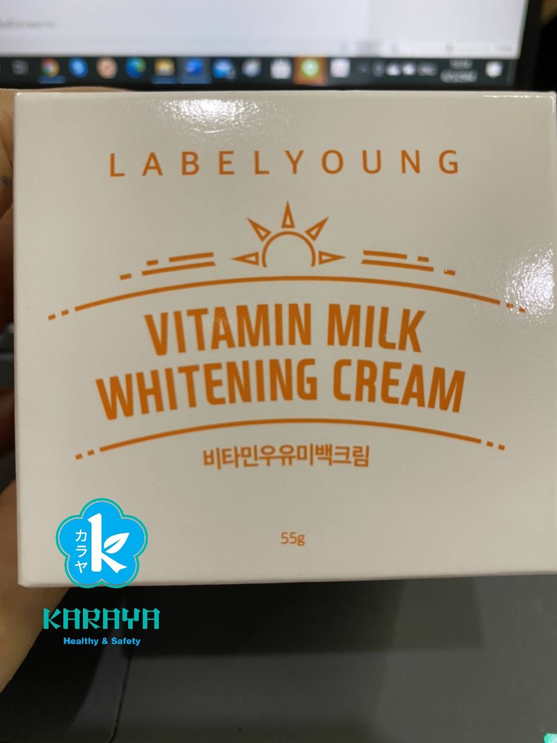 ครีมหน้าสดLABELYOUNG Vitamin milk whitening cream ของเกาหลีขนาด 55 g .