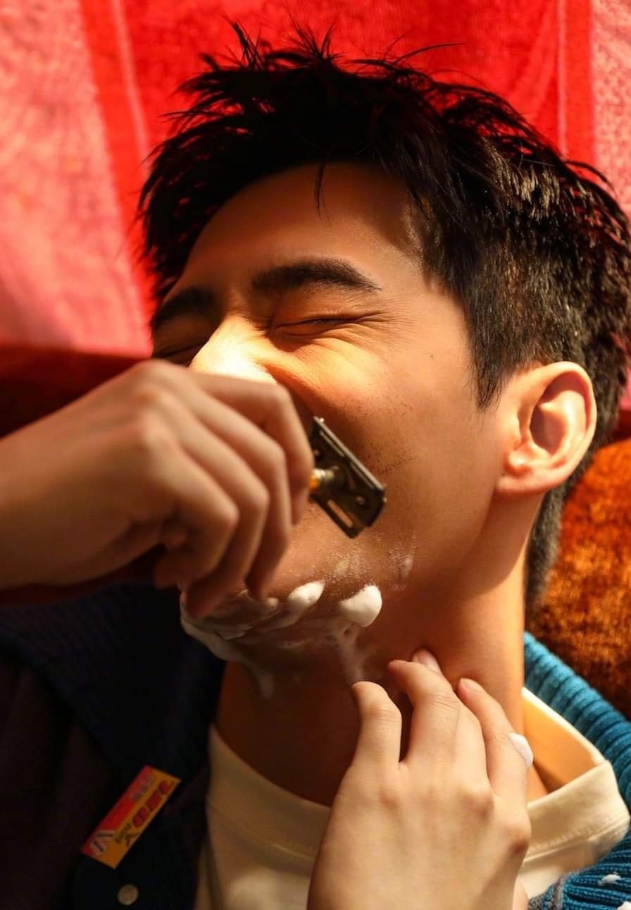 Pre - นิตยสาร T YangYang หยางหยาง 2022+โปสเตอร์/COSMO