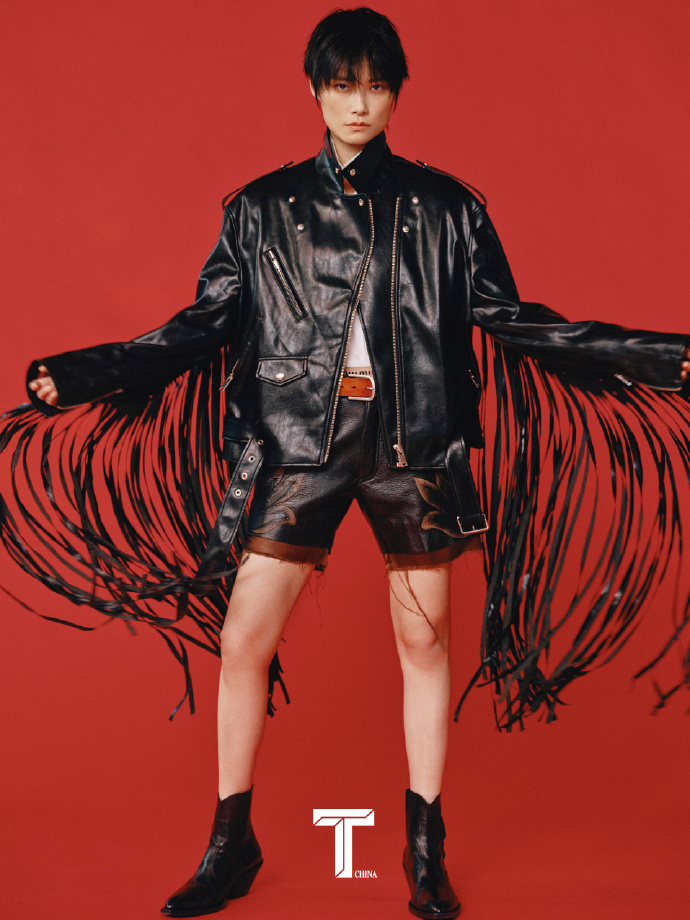 Pre - นิตยสาร T Magazine China หลีอวี่ชุน LIYUCHUN 李宇春 2025+การ์ด 5
