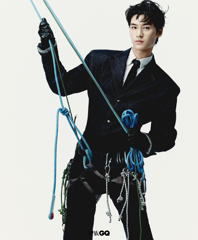 Pre - นิตยสาร GQ หน้าภายใน หวงจวิ้นเจี๋ย Huangjunjie 2024