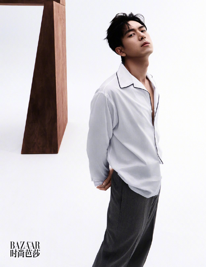 Pre - นิตยสาร Harper’s Bazaar หลี่เซี่ยน LiXian 2025