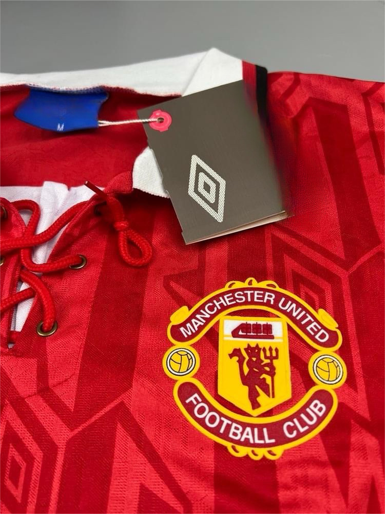 Retro เสื้อฟุตบอลย้อนยุค แมนยู Home เหย้า 1992/94
