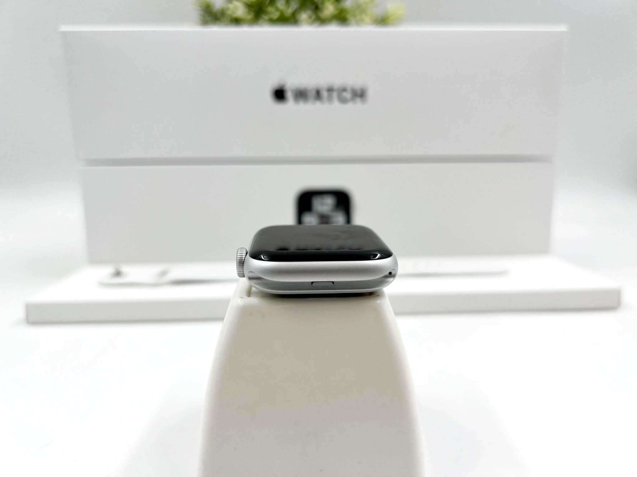 Apple Watch SE (2nd gen, GPS) Alum 44MM สี Silver