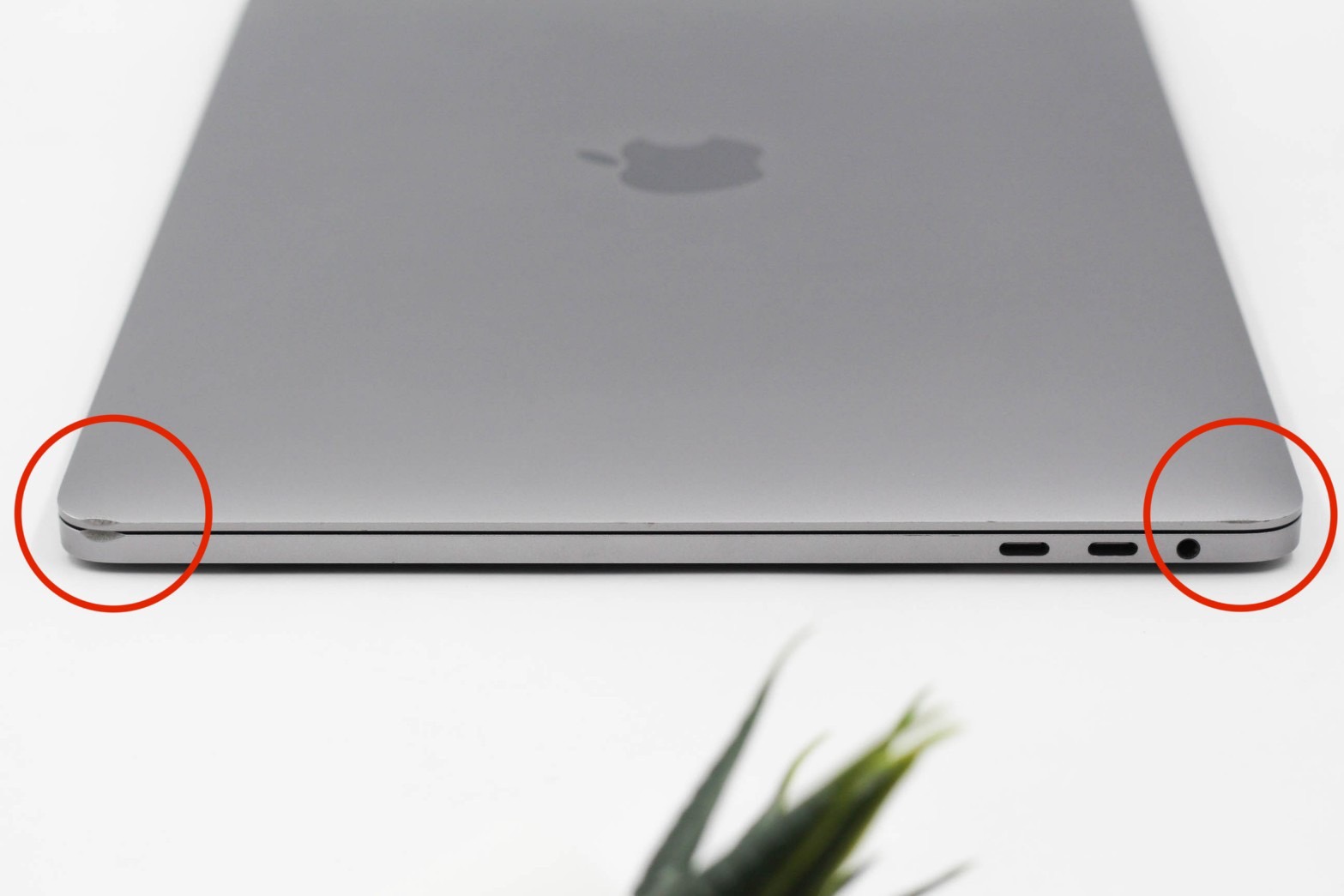 MacBook Pro (13-inch, 2017, Four Thunderbolt 3 Ports)