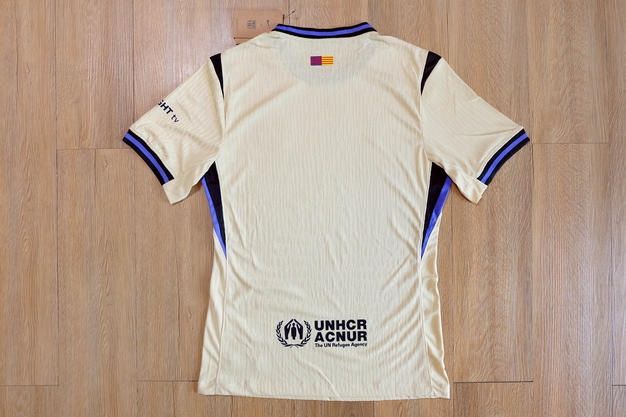 2025-26 เสื้อฟุตบอลบาซ่า สีทอง สำหรับผู้ชาย Player Edition เกรดนักเตะ Size S-2XL