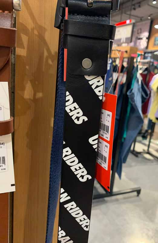 พิมพ์โลโก้ 1-4 สี บนเข็มขัดหนัง สายเข็มขัด หนังแผ่น