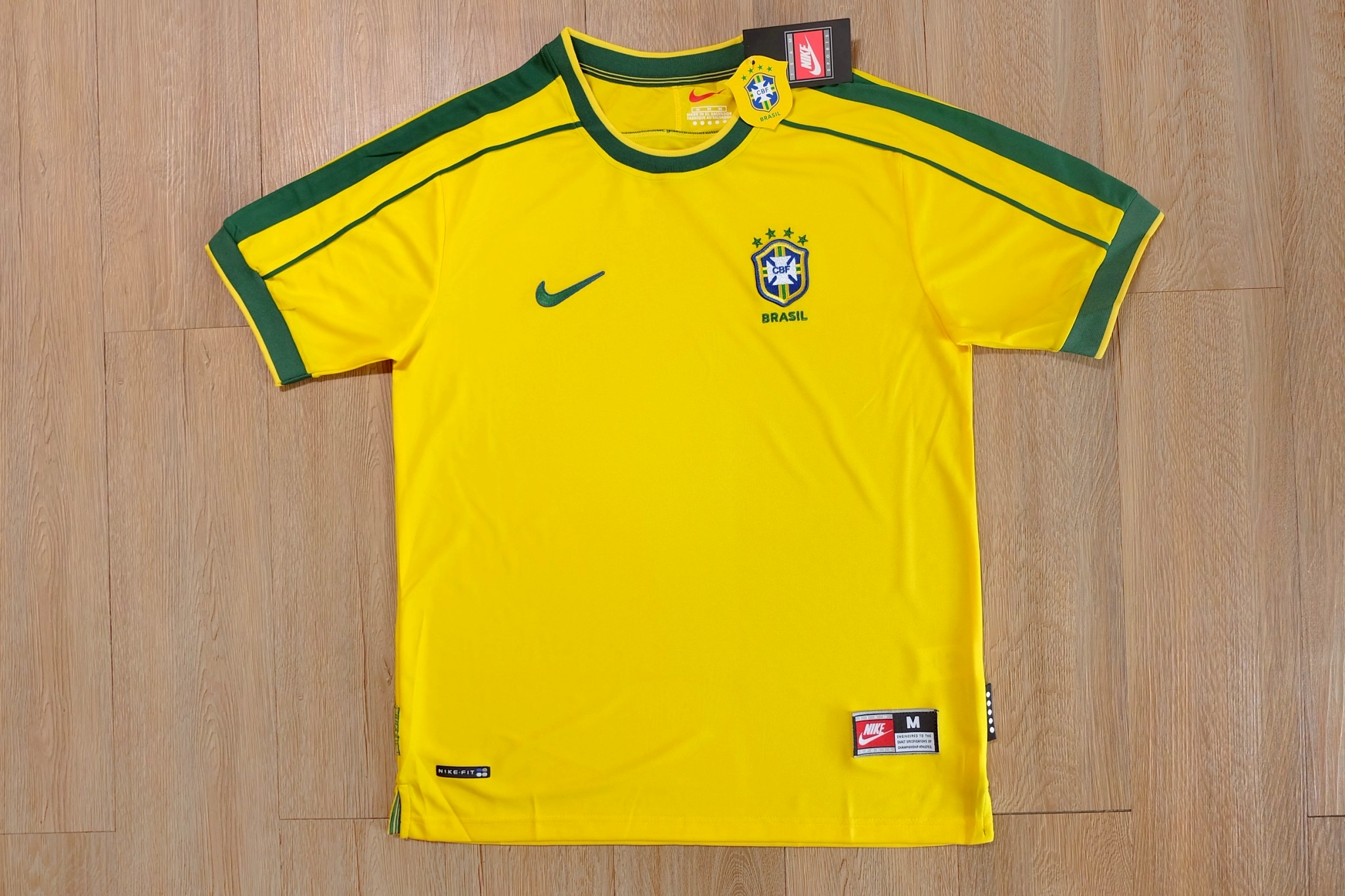 Retro เสื้อฟุตบอลย้อนยุค ทีมชาติบราซิล 1998 เหย้า Retro Brazil Home 1998