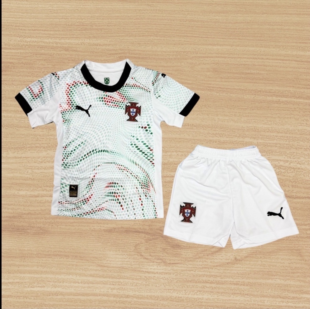 ชุดฟุตบอลเด็ก – ทีมชาติโปรตุเกส เยือน Fans Edition เกรดแฟนบอล 2024