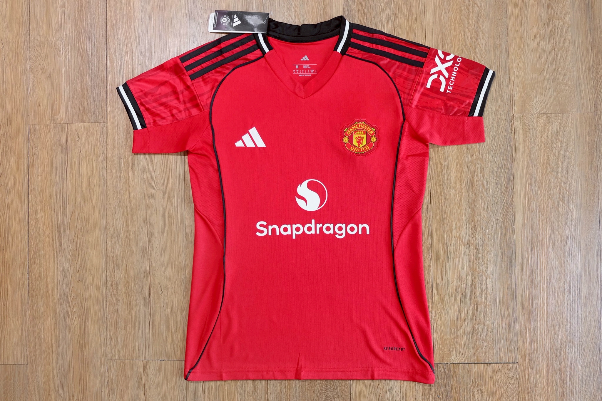 เสื้อฟุตบอลผู้หญิง Man U สีแดง Fans Edition เกรดฟุตบอล 2025