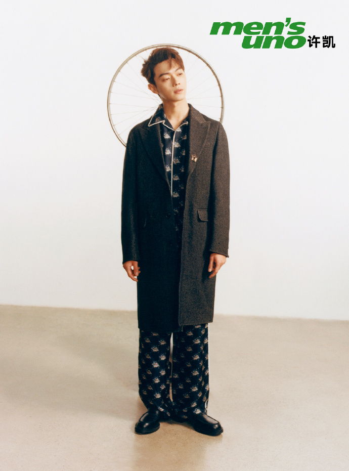 Pre - นิตยสาร Men’s Uno สวีข่าย Xukai 2023+โปสเตอร์พับ