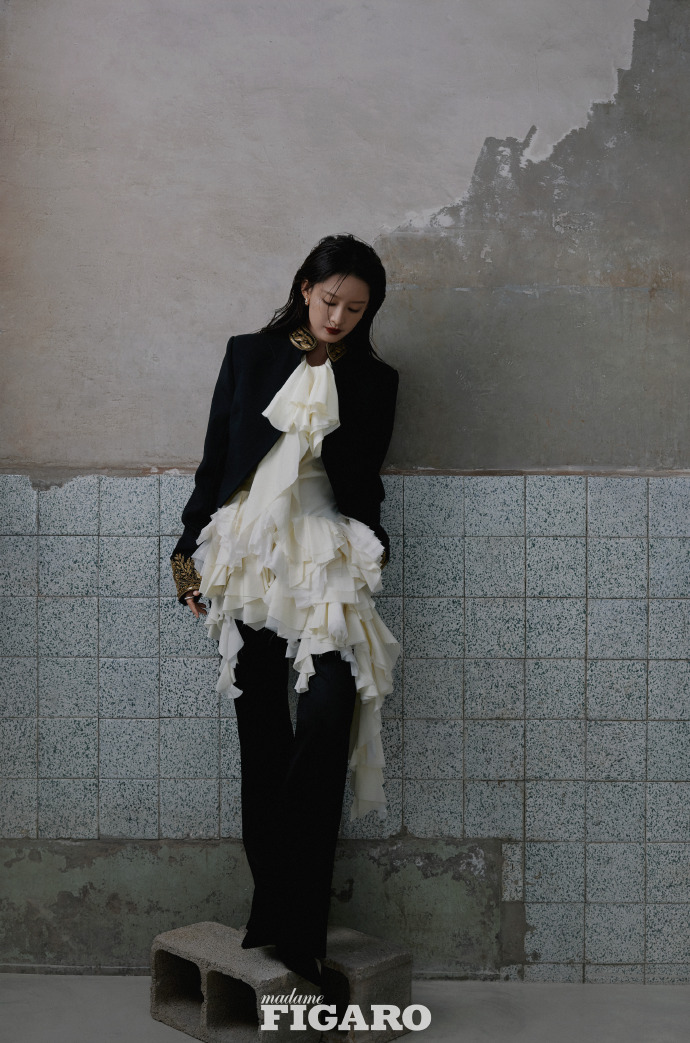 Pre - นิตยสาร Madame Figaro หลี่ชิ่น LiQin 2025