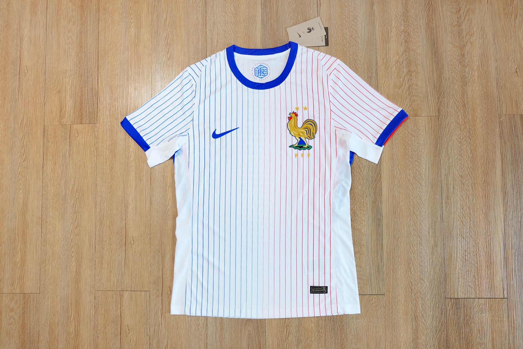 เสื้อฟุตทีมชาติทีมชาติ ฝรั่งเศส เยือน สีขาว เกรดนักเตะ ยูโร 2024