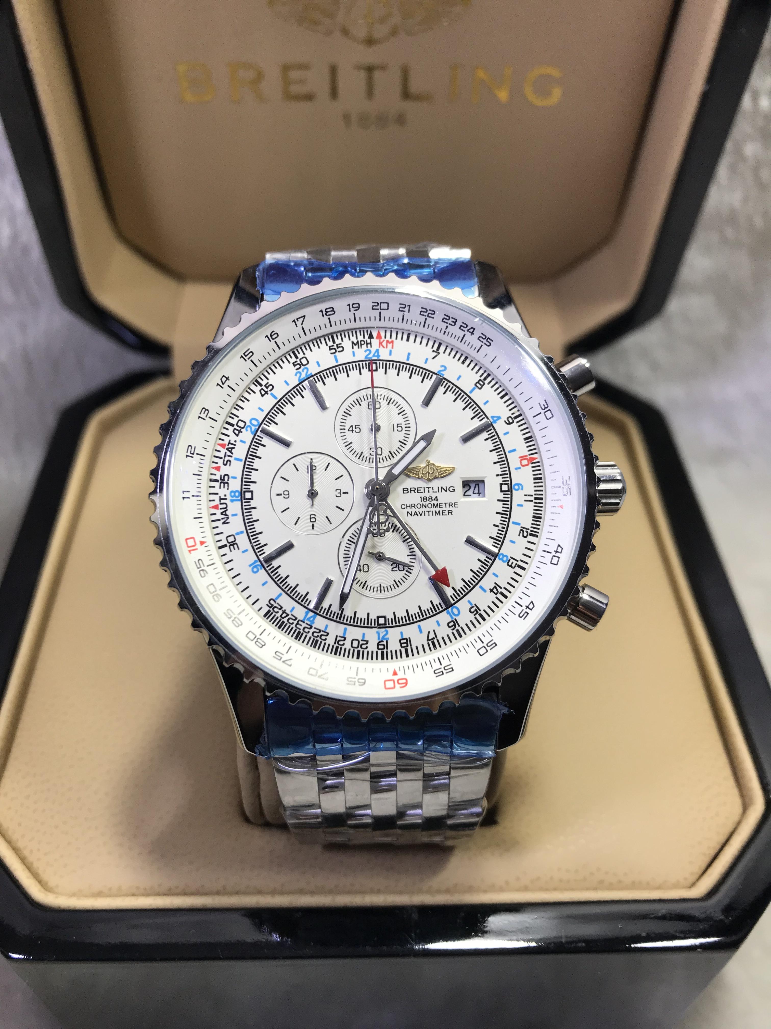 Breitling Navitimer