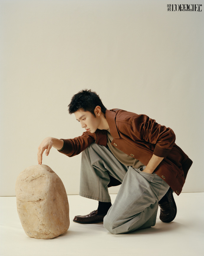 Pre - นิตยสาร L'Officiel Hommes เฉินเจ๋อหย่วน 陈哲远 ChenZheyuan 2025 A/B/C+การ์ด