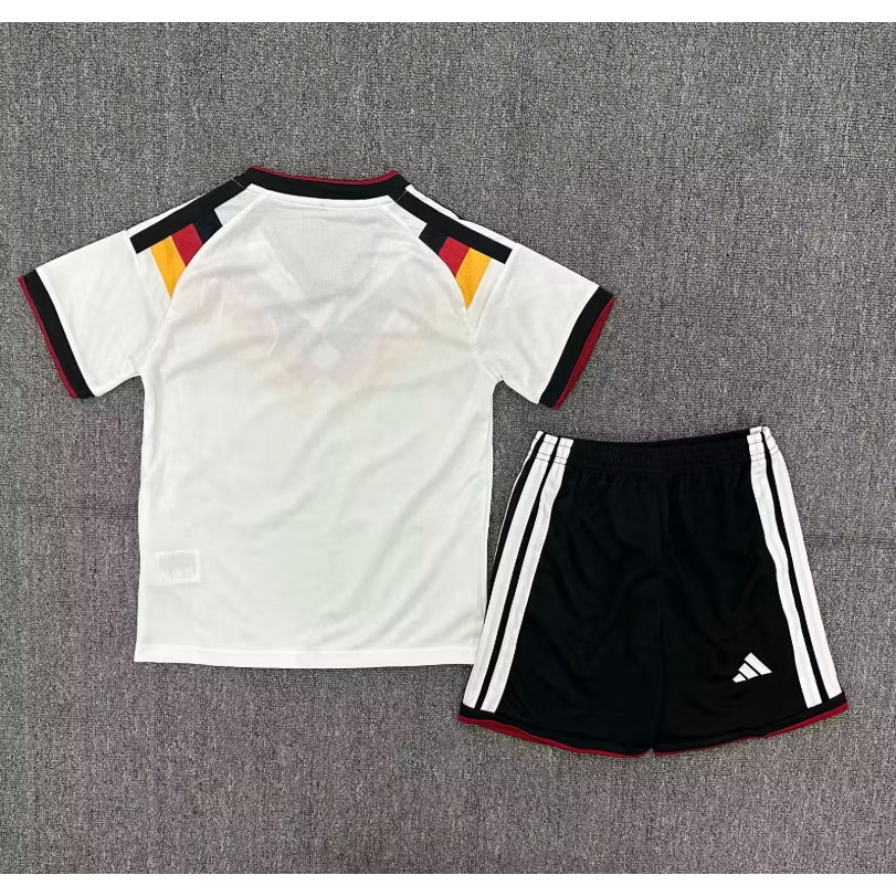 ชุดฟุตบอลเด็ก – ทีมชาติเยอรมัน สีขาว เกรดแฟนบอล 2026