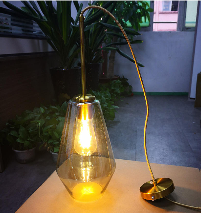 โคมไฟห้อยเพดาน modern minimalist ทรงกรวยแก้วใสสีชา