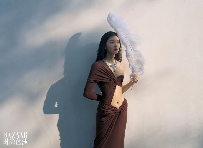 Pre - นิตยสาร Harper’s Bazaar ZhouDongyu โจวตงอวี่ 2024