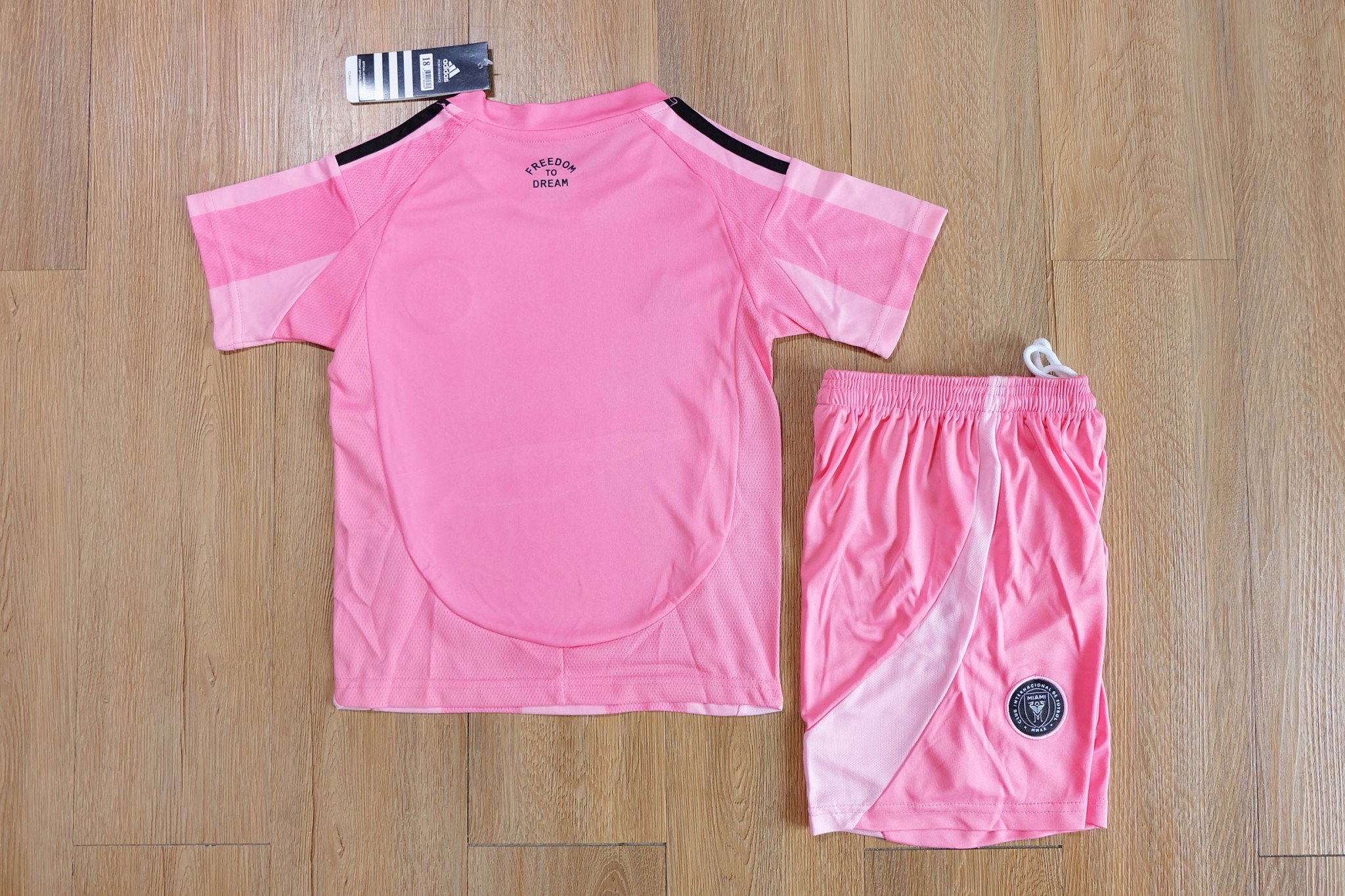 ชุดฟุตบอลเด็ก – 2025-26 ชุดฟุตบอลเด็กอินเตอร์ ไมอามี สีชมพู่ สำหรับเด็ก Fans Edition เกรดแฟนบอล Size 18-28