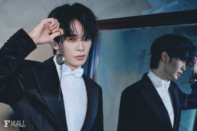 Pre - นิตยสาร F风尚志 หวังเฮ่อเหย่ 王赫野 WangHeye 2025 A/B/C+การ์ด+การ์ดโพลารอยด์