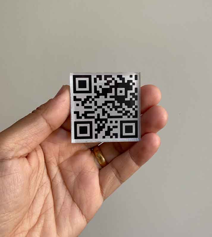 พิมพ์แผ่นอะคลีลิกใส พิมพ์ QR code