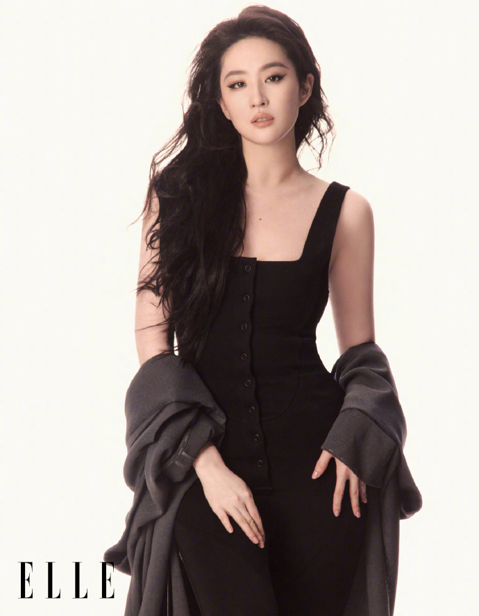 Pre - นิตยสาร ELLE หลิวอี้เฟย LiuYifei 2025+การ์ด