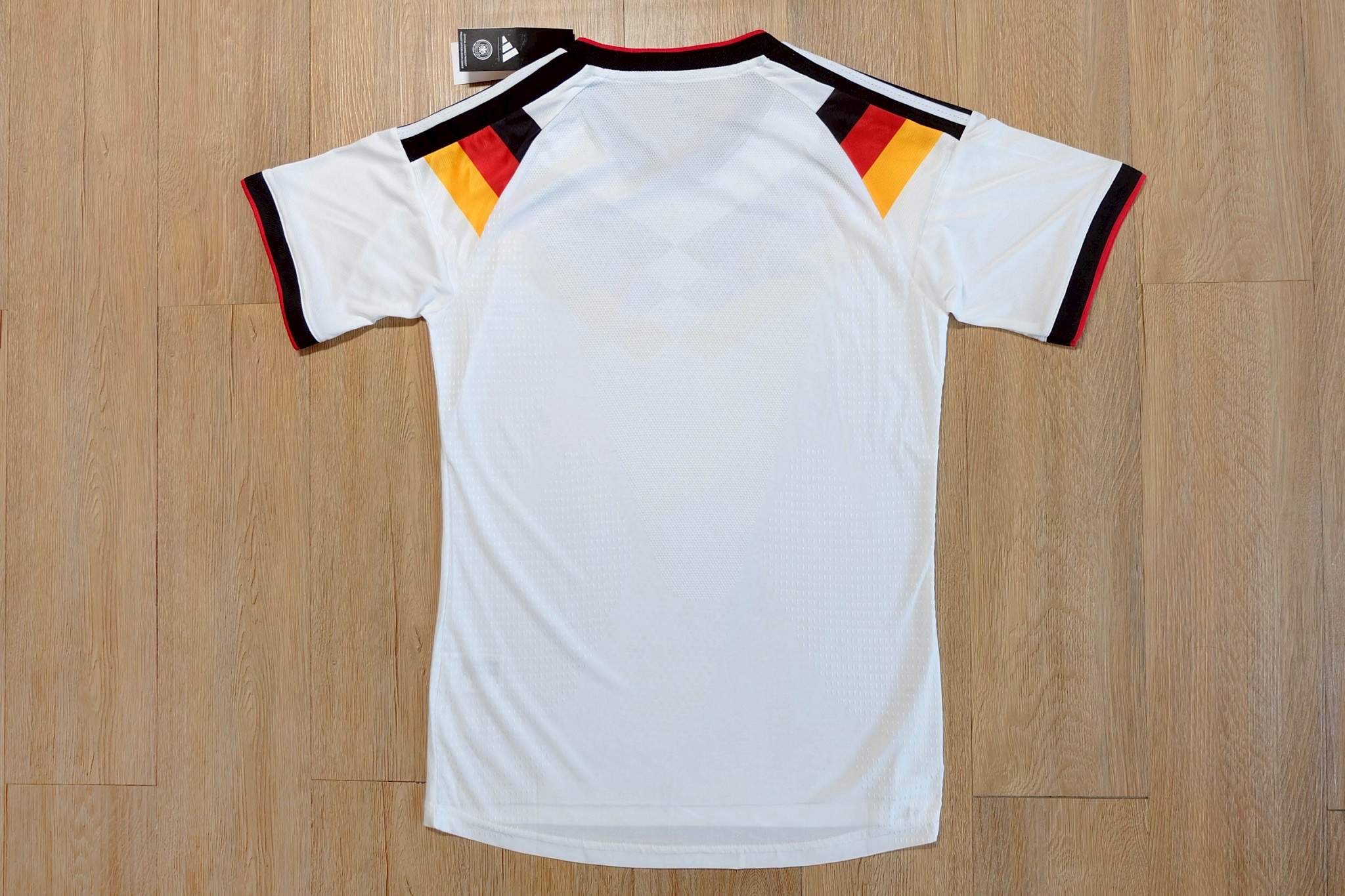 มาใหม่เสื้อฟุตทีมชาติทีมชาติเยอรมัน เหย้า สีขาว สำหรับผู้ชาย Player Edition เกรดนักเตะ 2026