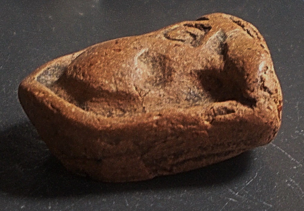 พระปิดตา พิมพ์กระบองไขว้ หลวงพ่อโหน่ง วัดคลองมะดัน สุพรรณบุรี