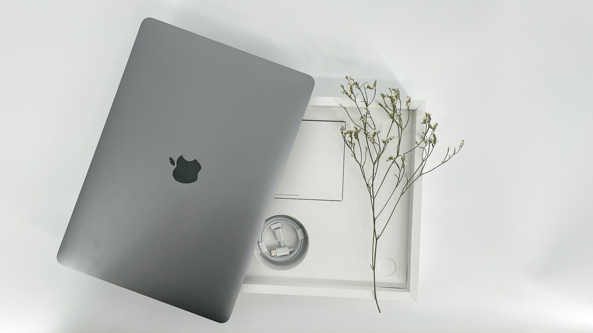 Macbook Pro (13-inch, M1, 2020) 8/256 GB