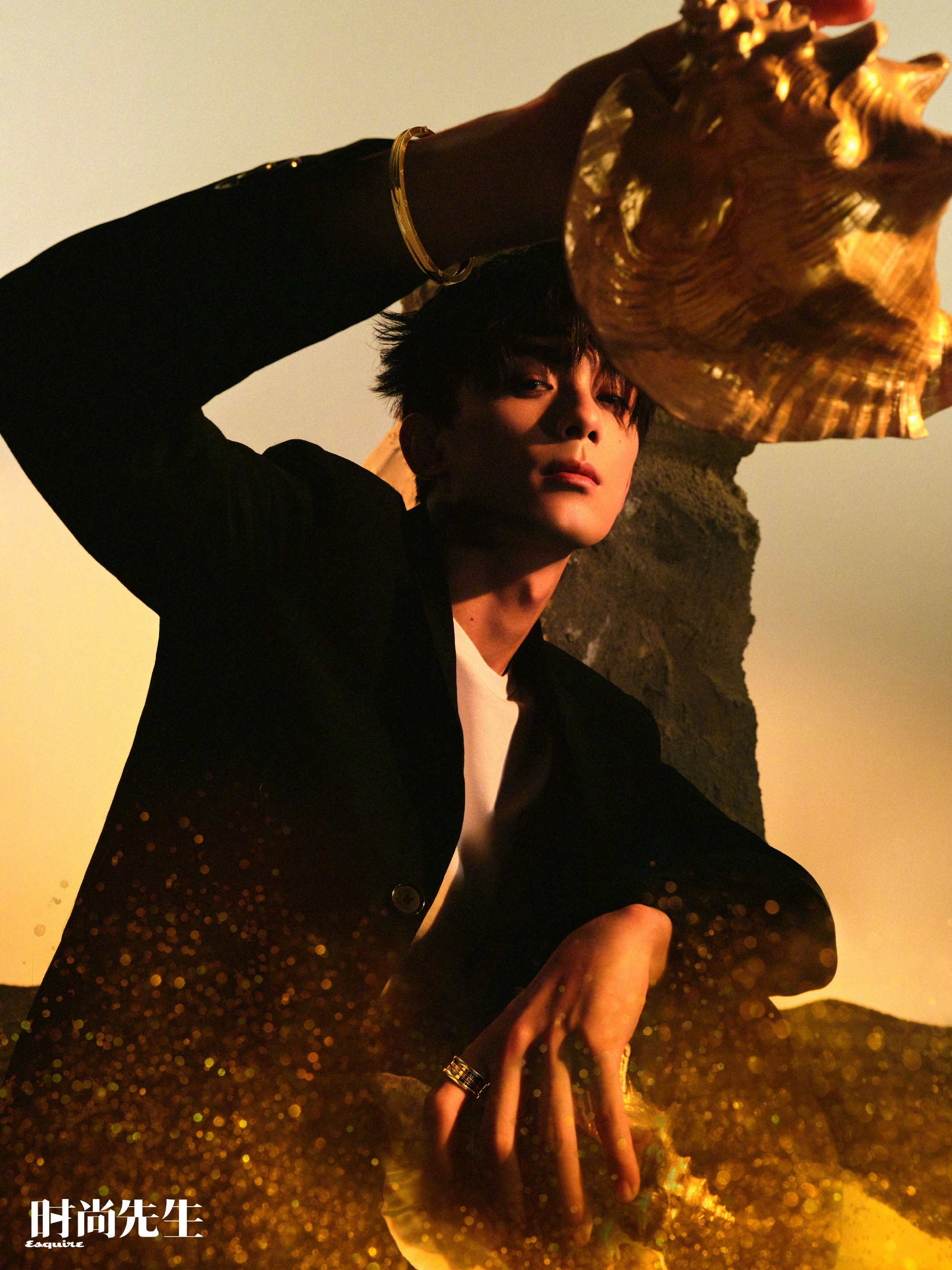 Pre - นิตยสาร Esquire Fine #WuLei #อู๋เหลย 2022